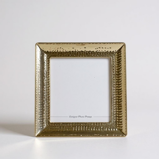 161P Wide Border Hammer Frame Gold 4X4"