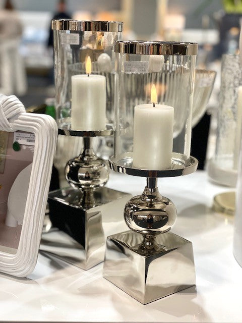 170C Small Hurricane : Silver Ball W/Square Base 31Cm