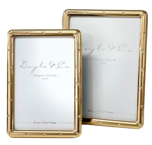 Gold Frame With Scatter Diamonties 4x6”