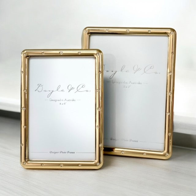 Gold Frame With Scatter Diamonties 4x6”