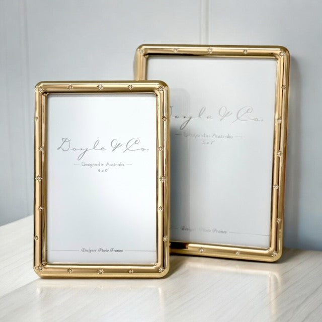 Gold Frame With Scatter Diamonties 4x6”