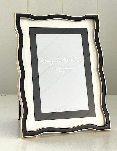 174H Black Edged Enamel Gold Frame 4X6"