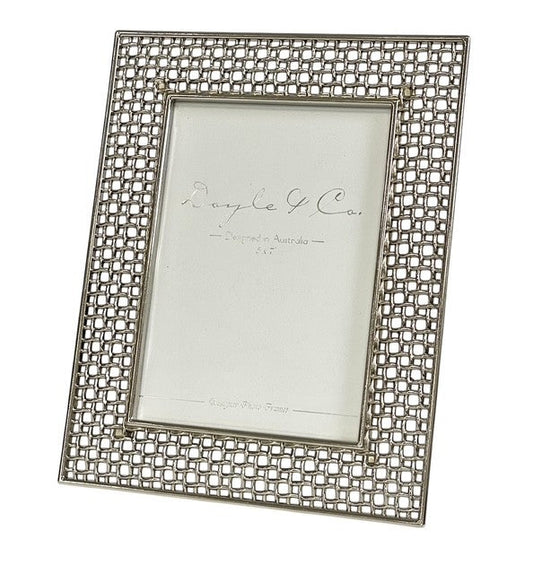 174S Open Weave Silver Raffles Frame 5X7"
