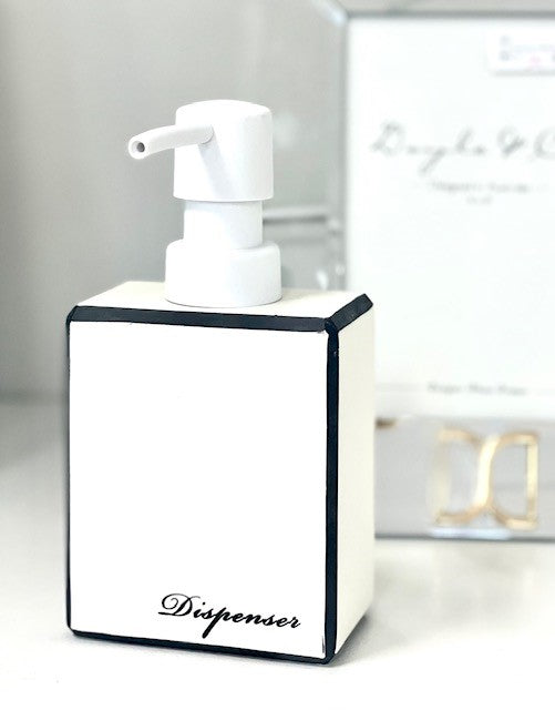 27D - Coco Creme Avec Bord Noir Soap Dispenser