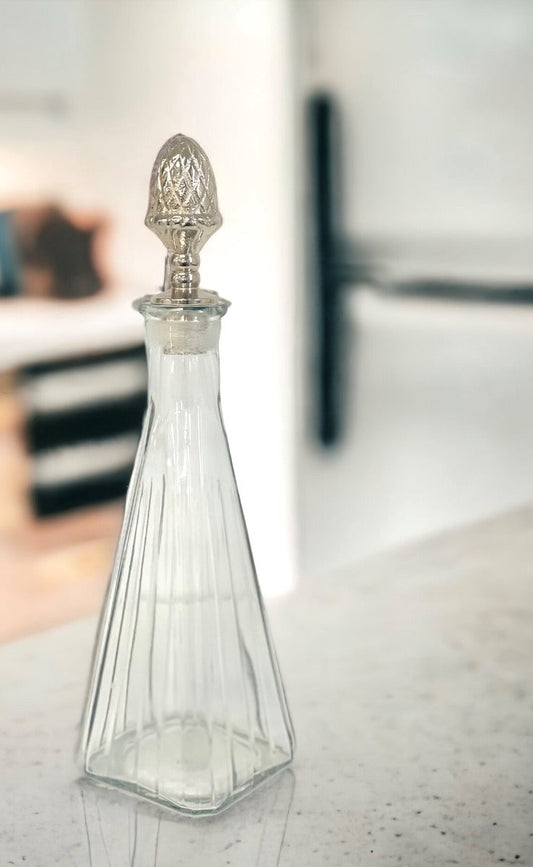 62A - Line Cut Decanter Acorn Stopper: 29Cm