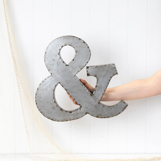 Metal Ampersand #095