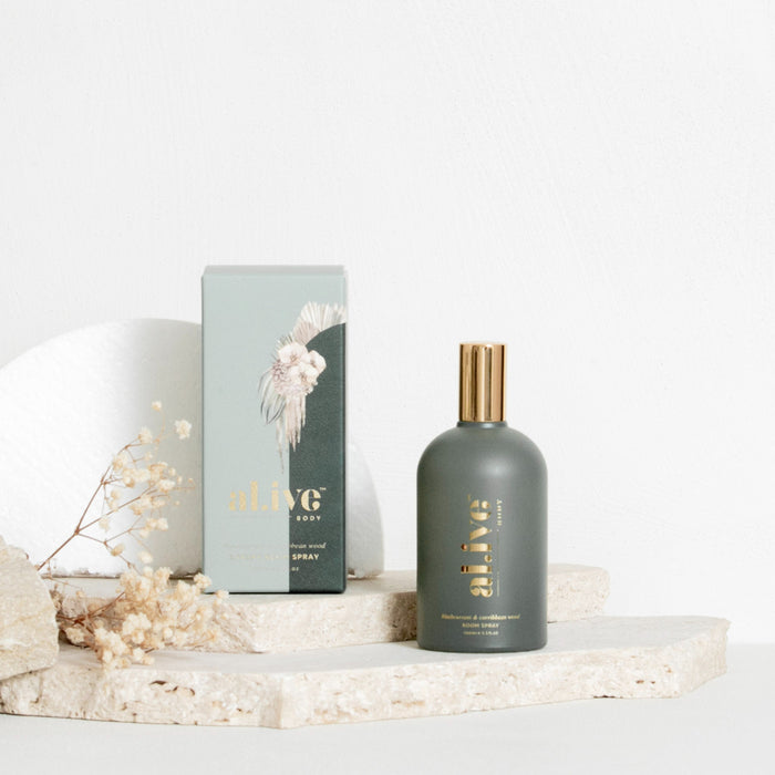 アライブボディ ブラックカラント&カリビアンウッド ラグジュアリー ルームスプレー