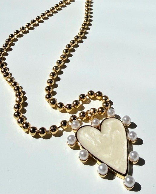 Jcehn Cream Enamel Heart Necklace