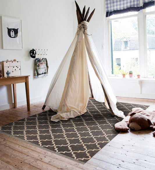 Suzanna Black Vinyl Rug Lifestyle