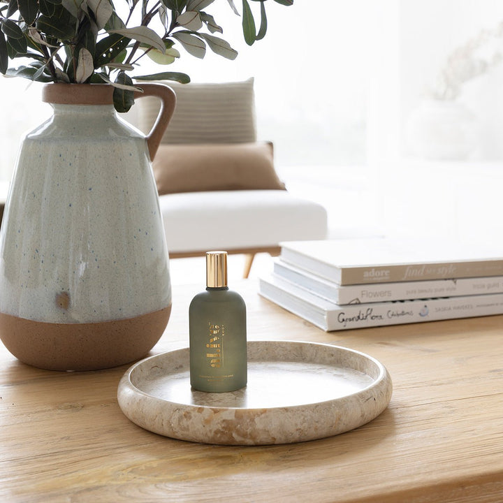 アライブボディ ブラックカラント&カリビアンウッド ラグジュアリー ルームスプレー