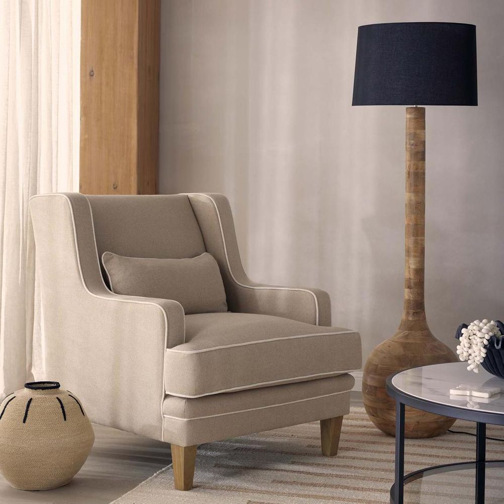 Bondi Hamptons Armchair Natural W/White Piping.
