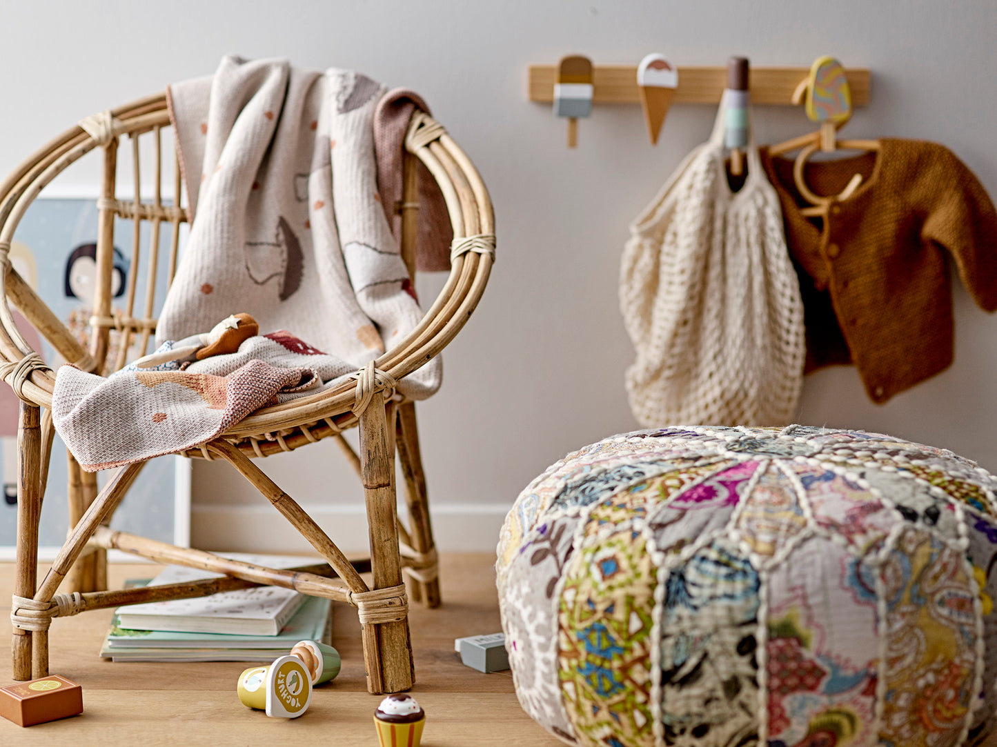 Yuliya 玩具套装,食物,红色,莲花(11 件套)