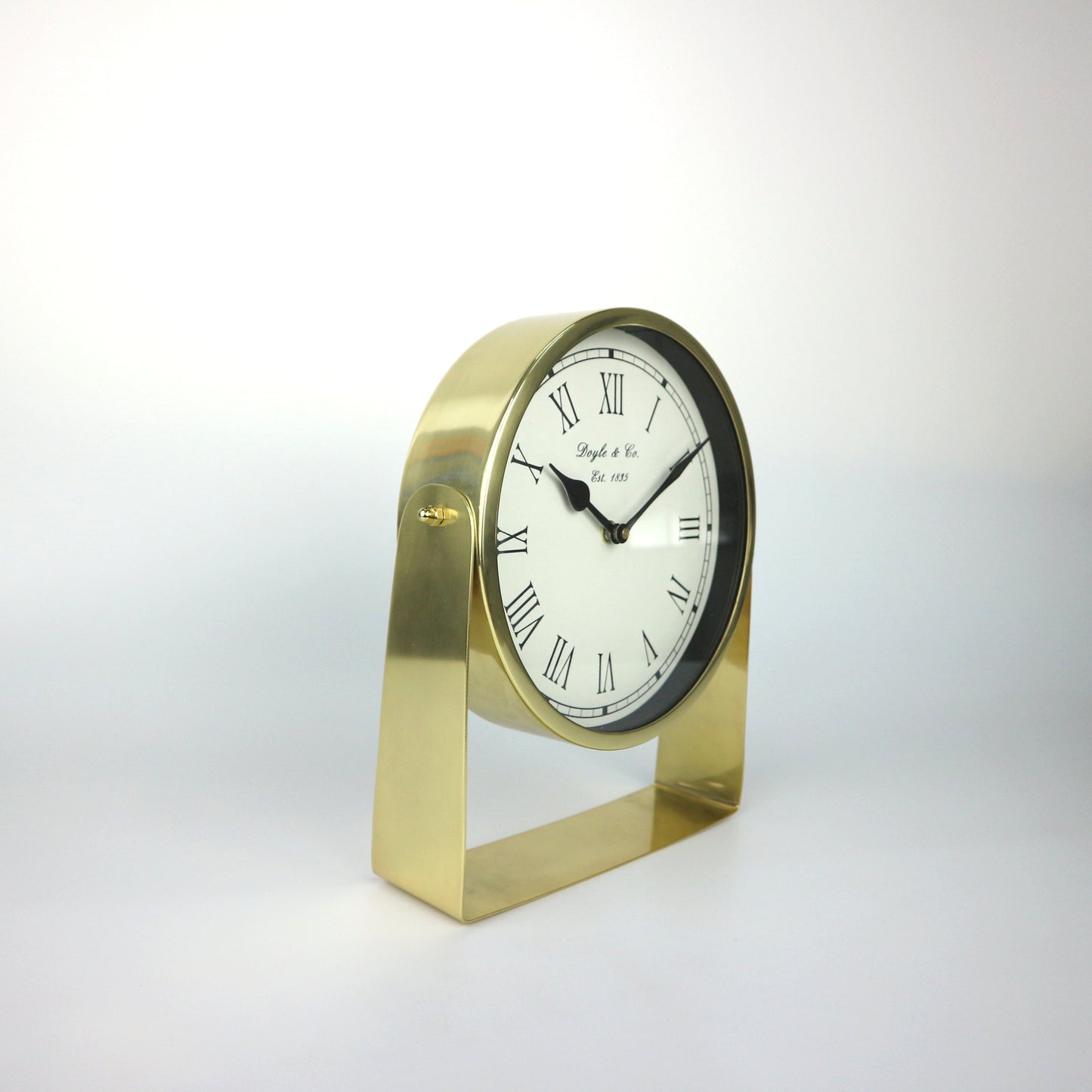 109B  Round Gold Clock On Stand 26Cm -