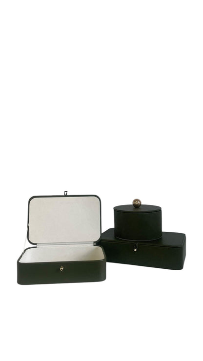 126Y  Moss Green Stitched W/Gold Decor Box Round 16X9
