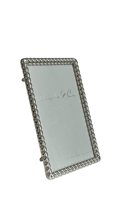 152P Silver Twist Braid Frame 5X7"