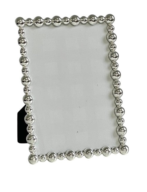 152M Abstract Silver Balls Frame 5 X 7"