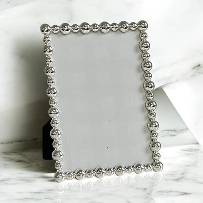 152M Abstract Silver Balls Frame 5 X 7"