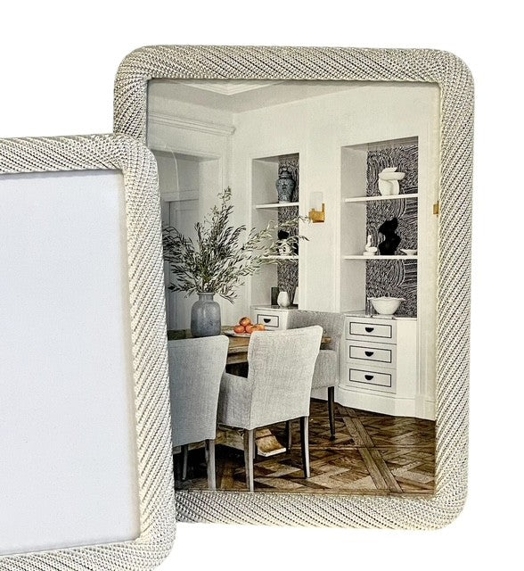 153V Ascot Silver Frosted Swirl Frame 5X7