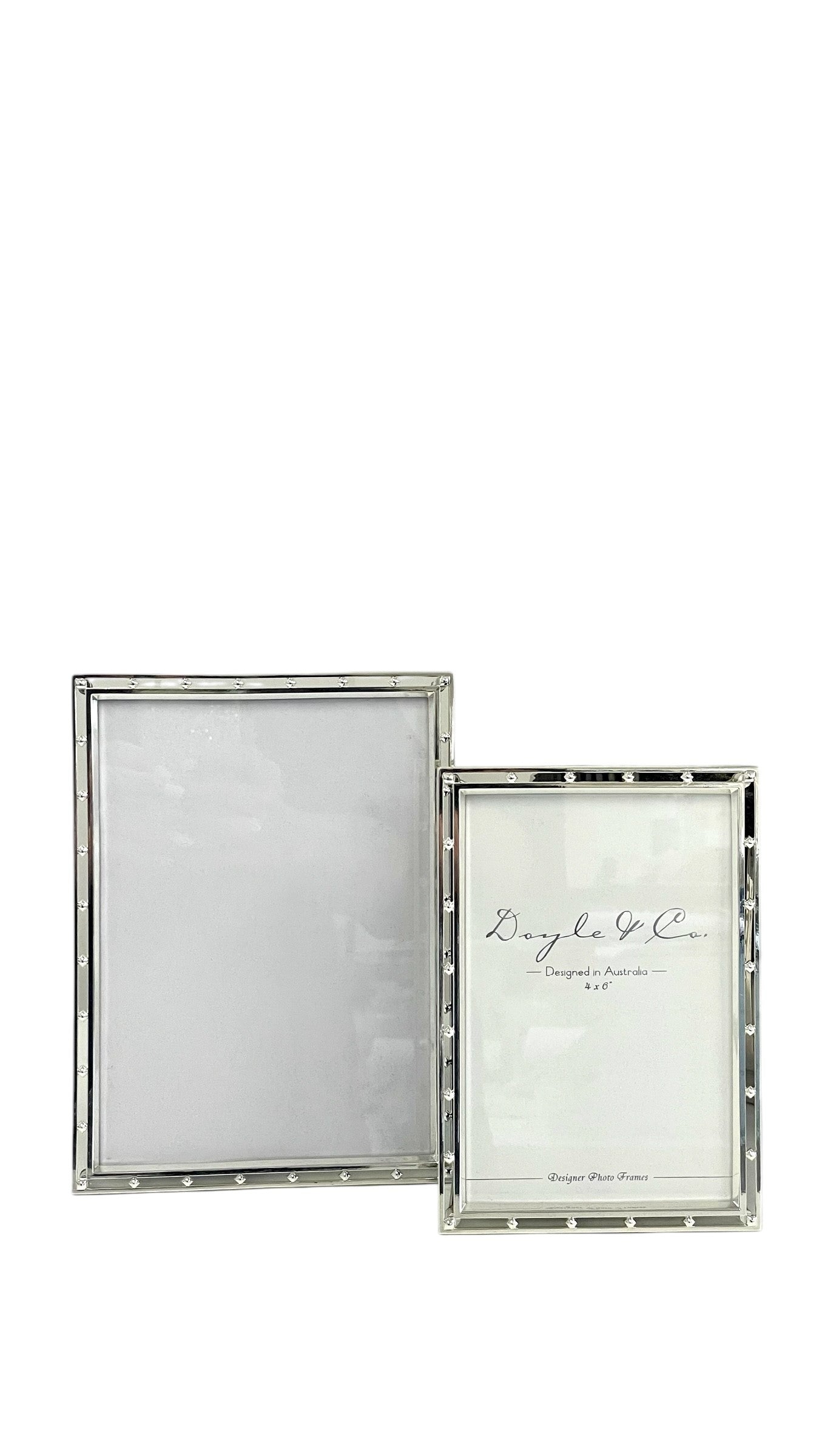 157F Milano Floating Stud Silver Frame 5 X 7"