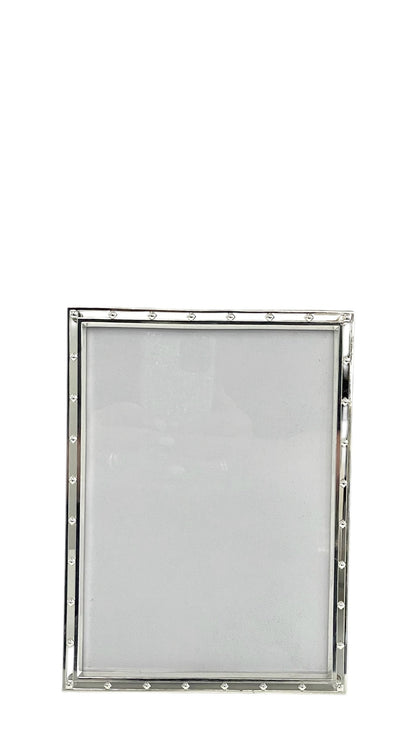 157F Milano Floating Stud Silver Frame 5 X 7"