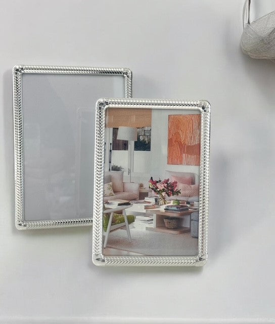 157G Bancroft Silver Weave Edge Frame 4X6"