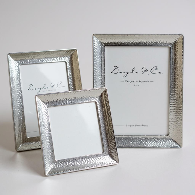 161K Wide Border Hammer Frame Silver 4X4"