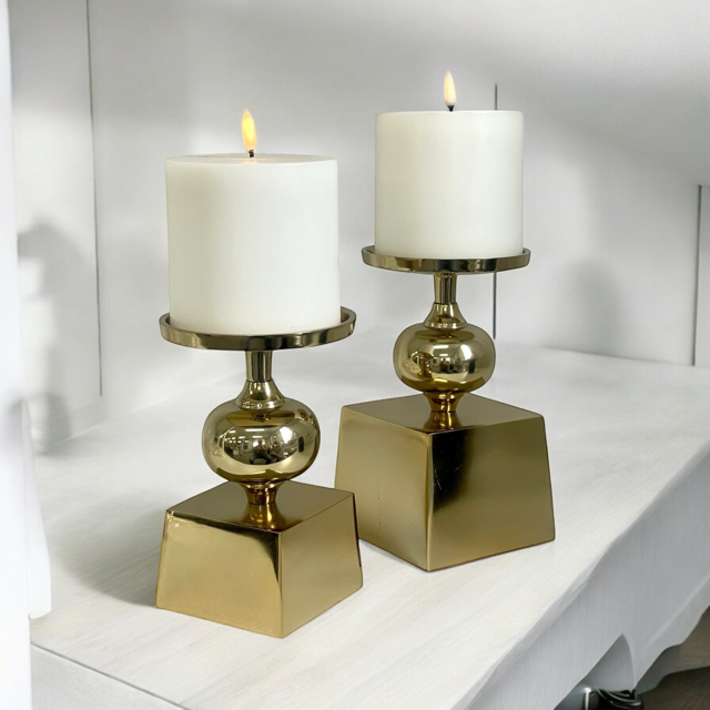 170A Small Hurricane : Gold Ball W/Square Base 31Cm