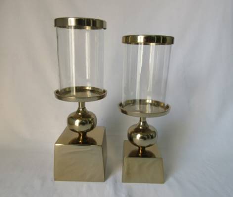170A Small Hurricane : Gold Ball W/Square Base 31Cm