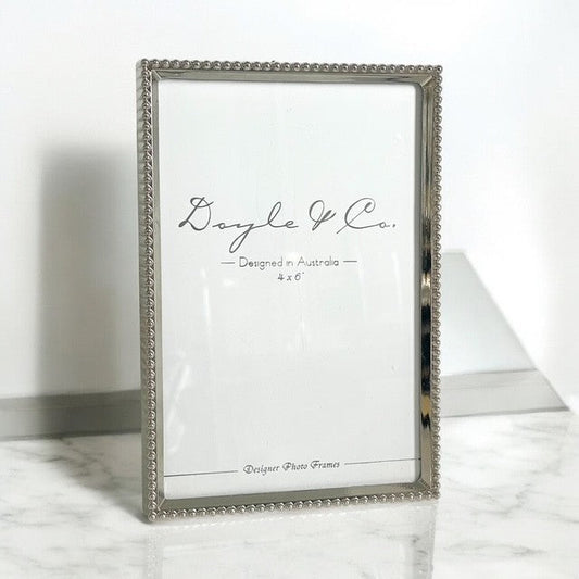 173T Silver/Nickle Frame With Beaded Rib 4X6"
