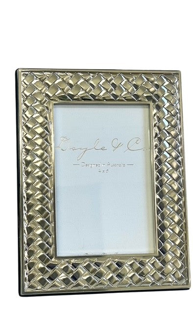174L Flat Weave Plait Silver Frame 4 X 6"