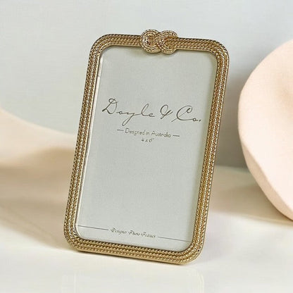 176Z Gold Giorgia Knot Chain Frame 4X6"
