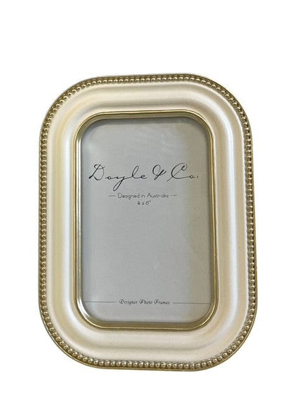 188H Cream W/Gold Bead Frame 5X7