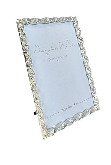 189F Silver Textured Twirl Frame 4X6