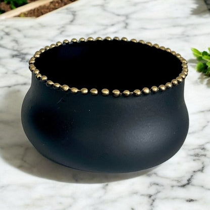 190C - Matt Black Nut Bowl W/Gold Studs