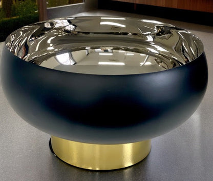197A Round Black Bowl W/Gold Base 28Cm