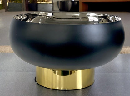 197A Round Black Bowl W/Gold Base 28Cm