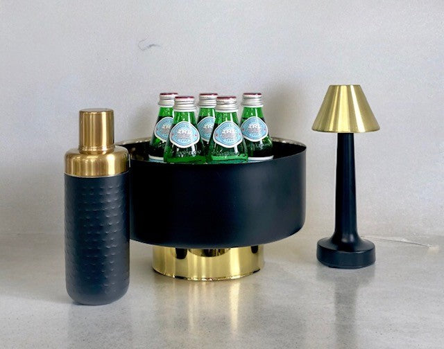 197 Stainless Steel Straight Black Bowl W/Gold Base 28Cm