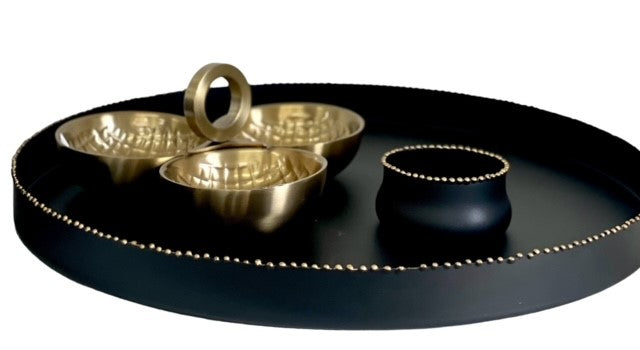 190C - Matt Black Nut Bowl W/Gold Studs