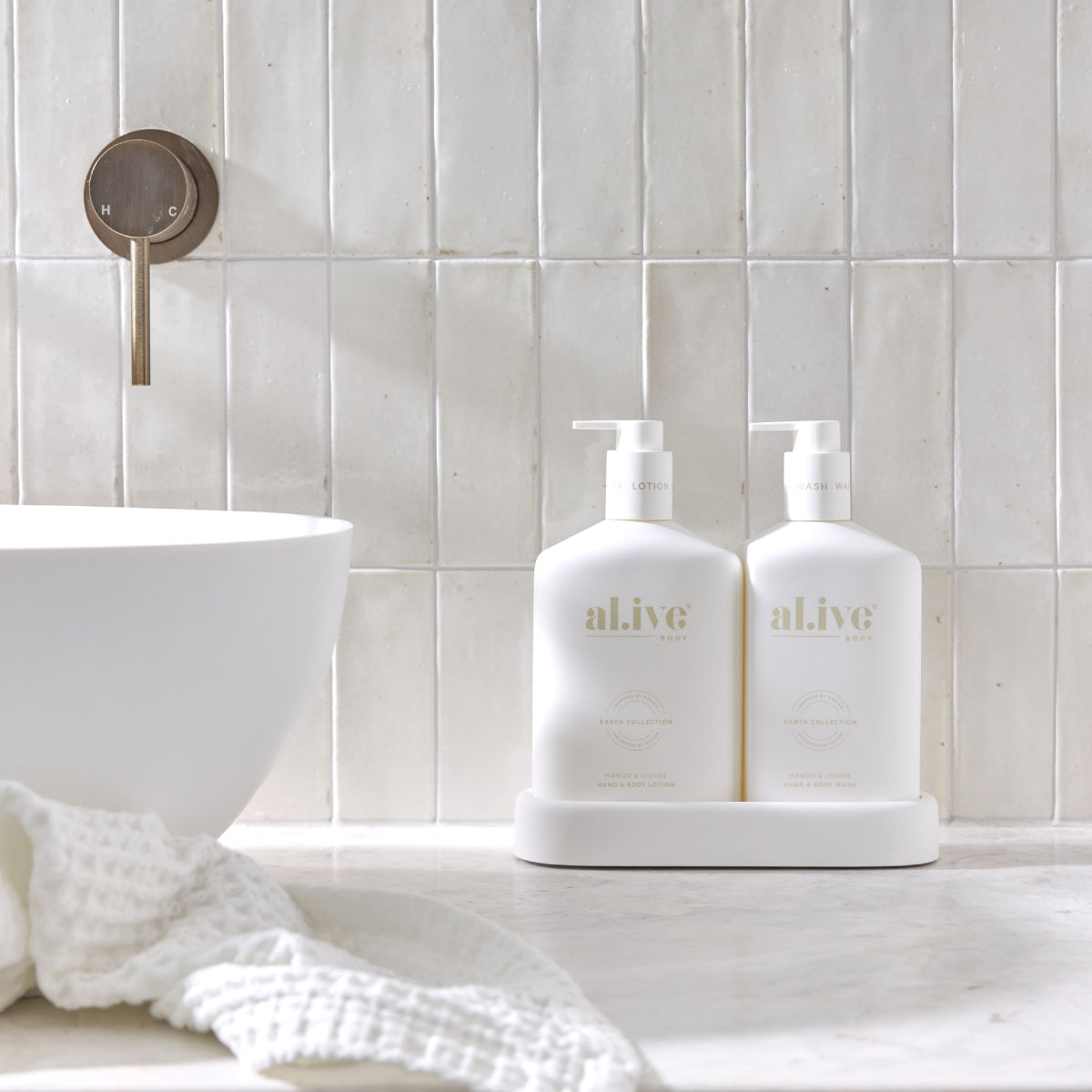 Alive Body Wash & Lotion Duo + Tray Mango & Lychee with tray