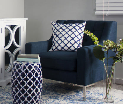 四叶形羽毛靠垫摩尔式刺绣