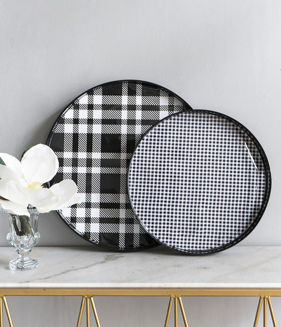 Set Of 2 Black And Grey Plaid Motif Round Trays