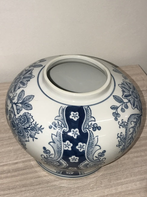 Nanjing Ginger Jar 23Cms Tall Detailed Blue Floral Motifs. Antique-Inspired Charm. Whether Displayed Empty Or Filled With A Vibrant Collection Of Flow
