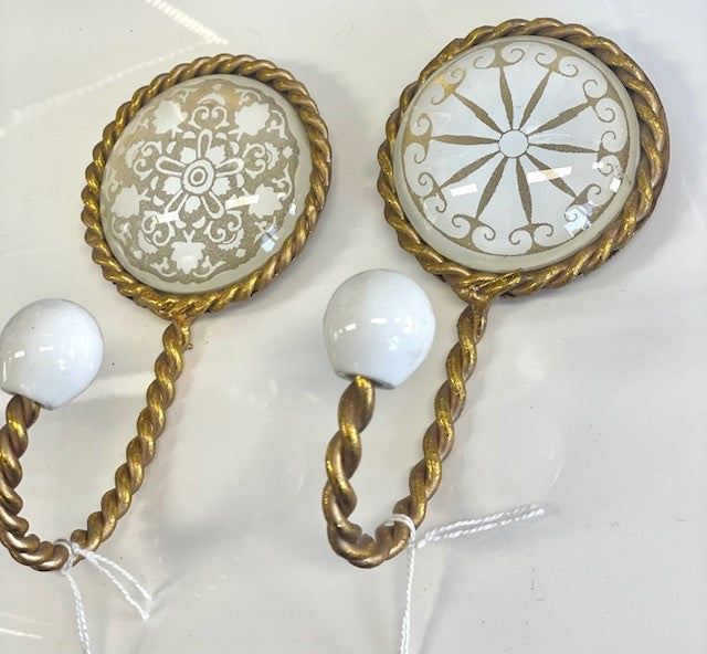 223 - Gold Flower Hook: