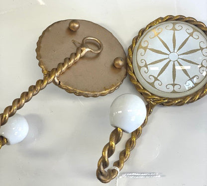 224 - Gold Starburst Hook