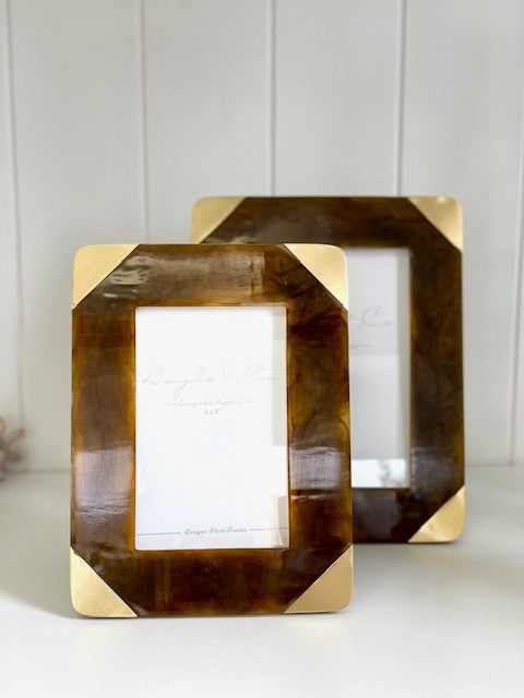 29S - Tortoise Shell Resin Frame 5X7"
