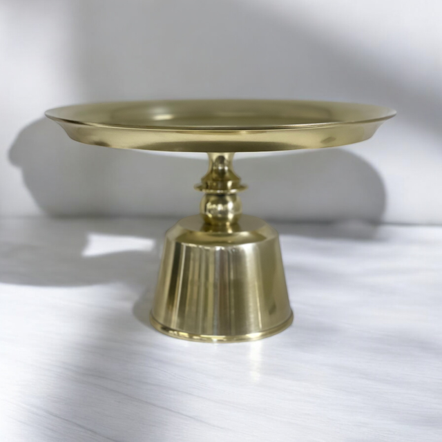 390U Gold Sculptured Pedestal Fruit/Cake Stand
