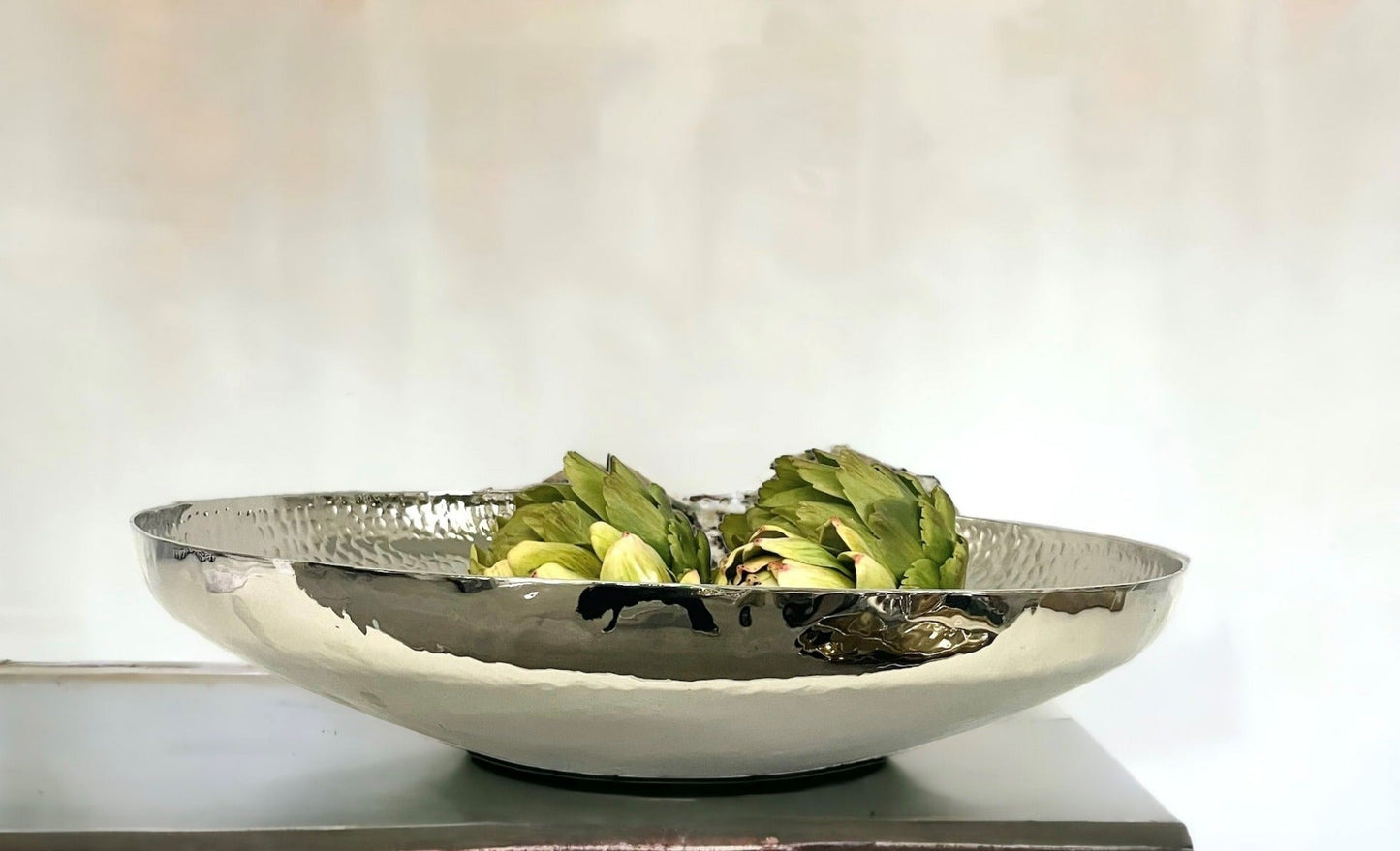 391J - Hammer Centre Piece Bowl Shiny/Matt 44Cm