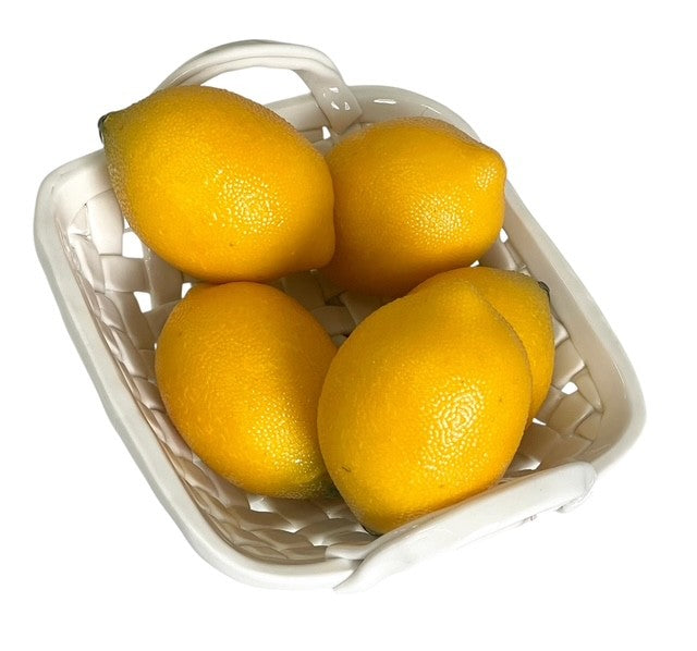 61G - White Lattice Fruit Basket Sq 20X8Cm