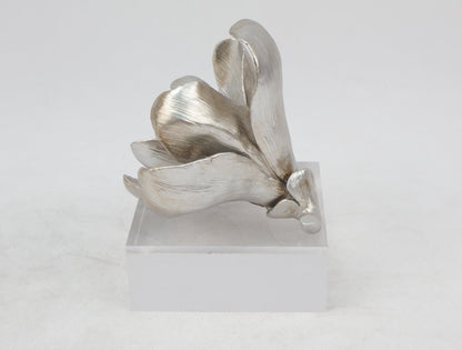 86B Resin Floral W/ Acrylic Base : Silver Magnolia