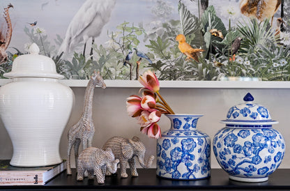 90B - Standing Giraffe White Wash Rattan Look - Last 8